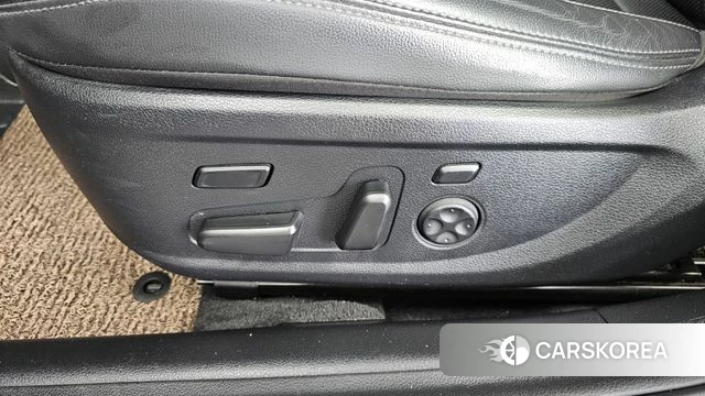 Hyundai The New Grandeur IG Hybrid id 4231265 из Кореи 24