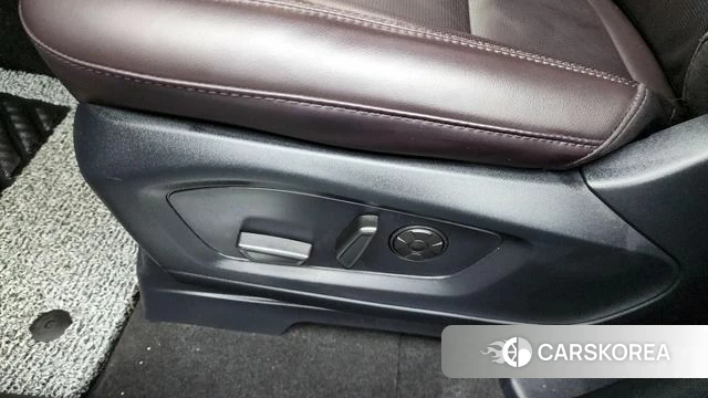 Ford Explorer 6th Generation id 4381104 из Кореи 24