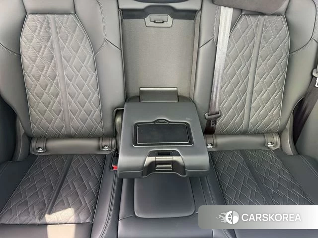 Audi Q5L id 4205717 из Китая 24