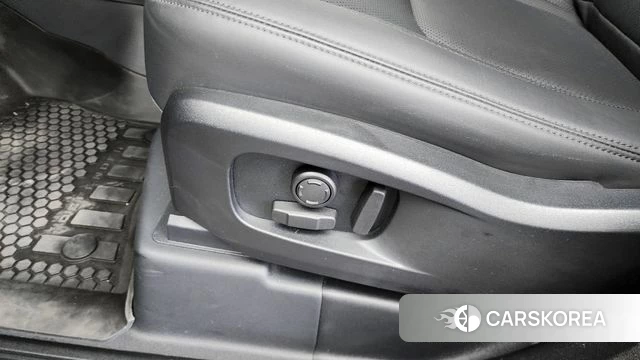 Land Rover Defender (L663) id 4242661 из Кореи 24