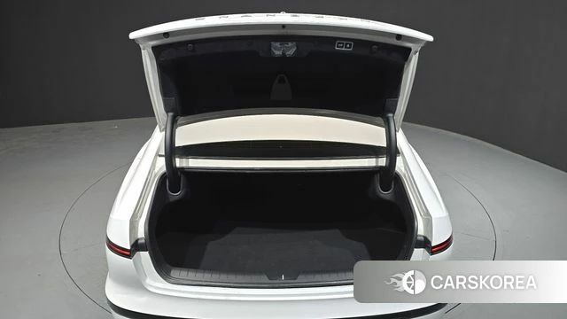 Hyundai Grandeur (GN7) id 4428154 из Кореи 24