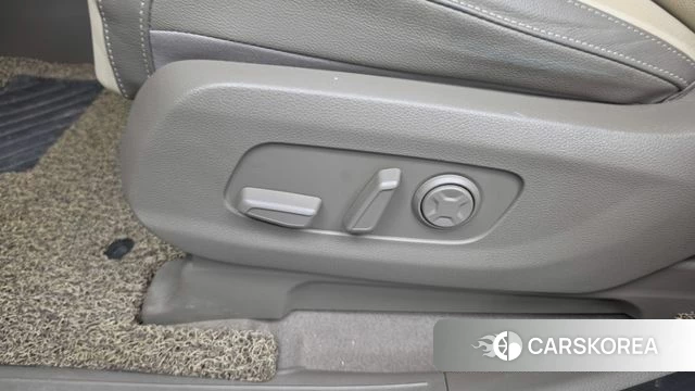 Kia Carnival 4th generation id 4688412 из Кореи 24