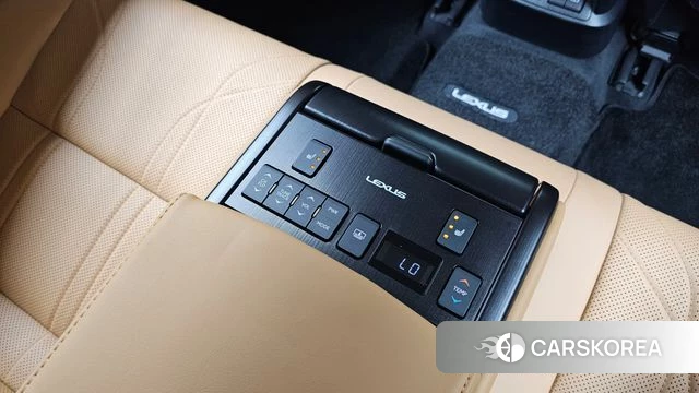 Lexus ES300h 7th generation id 4665743 из Кореи 24