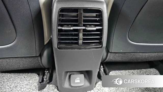 Kia Di Ol Nu Niro id 4758676 из Кореи 24