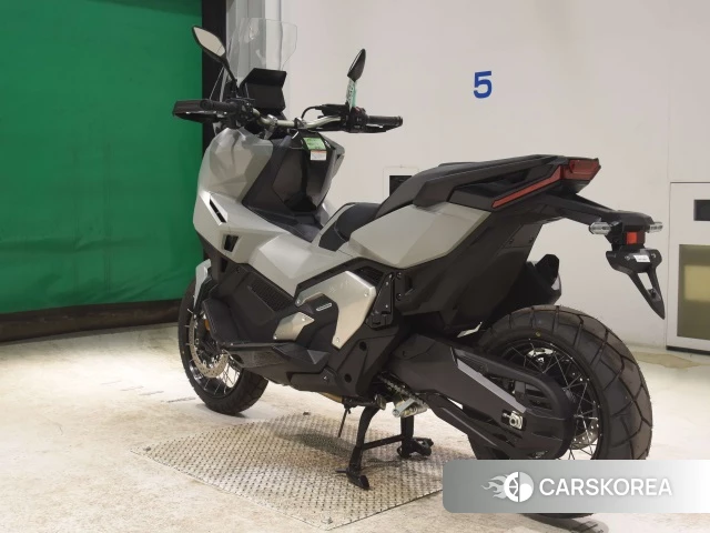 Honda X-ADV 750 id 3949658 из Японии 23