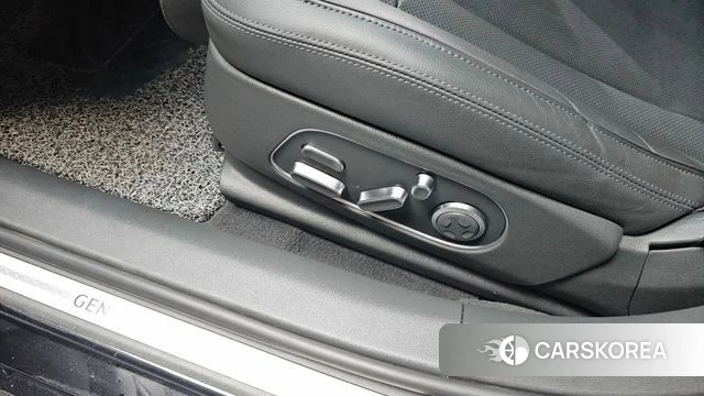 Genesis G90 (RS4) id 4592188 из Кореи 24