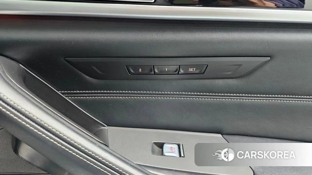 BMW 5 Series (G30) id 4196333 из Кореи 24