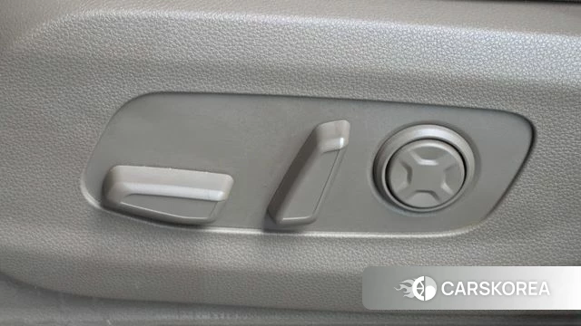Kia Carnival 4th generation id 4671072 из Кореи 24