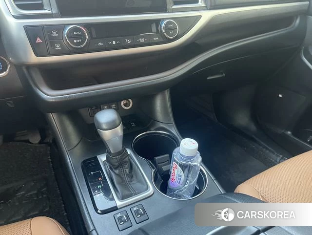 Toyota Highlander id 4220993 из Китая 24