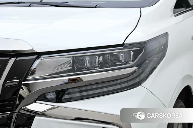 Toyota Elfa id 4261830 из Китая 24