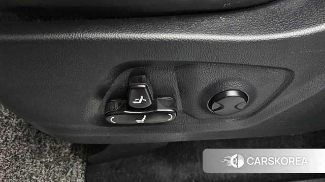 Ssangyong The New Rexton Sports Cannes id 4641636 из Кореи 24