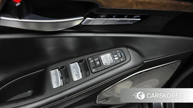 Genesis G90 id 4625904 из Кореи 24
