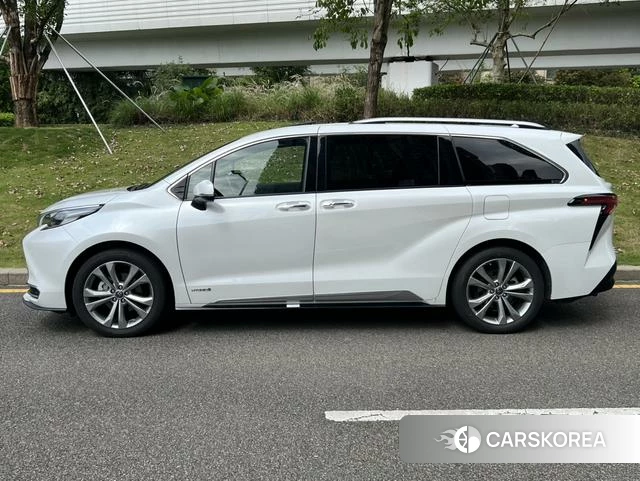 Toyota Saina id 4274568 из Китая 24