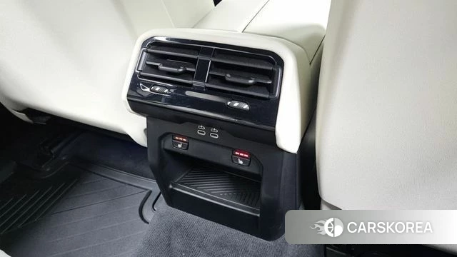 BMW 5 Series (G60) id 4639911 из Кореи 24