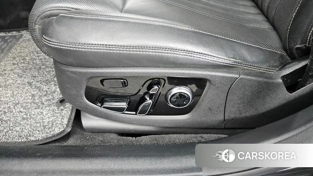 Genesis G90 id 4304903 из Кореи 24