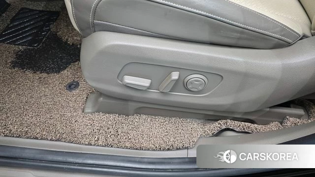 Kia Carnival 4th generation id 4224268 из Кореи 24