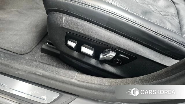BMW 5 Series (G30) id 4423229 из Кореи 24