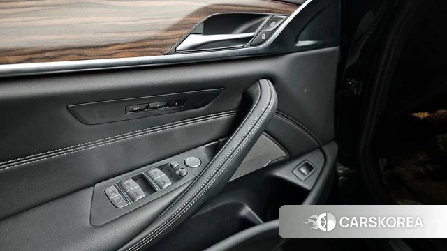 BMW 5 Series (G30) id 4360729 из Кореи 24