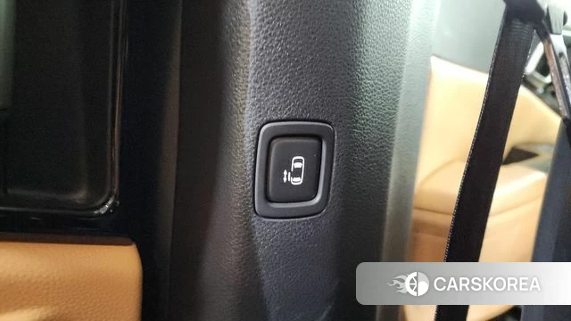 Kia Carnival 4th generation id 4202021 из Кореи 24