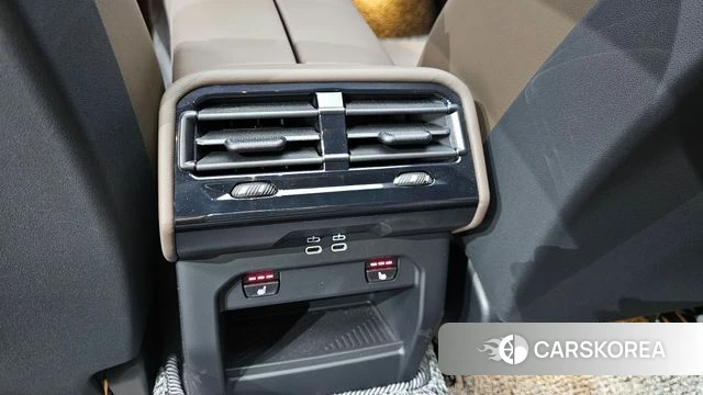BMW 5 Series (G60) id 4248356 из Кореи 24