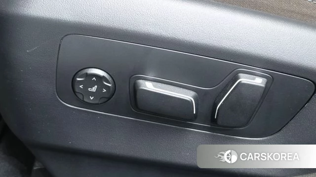 BMW 5 Series (G60) id 4719627 из Кореи 24