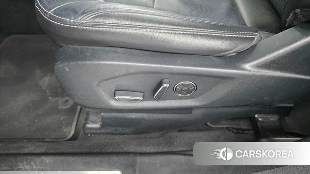 Ford Explorer id 4703478 из Кореи 24