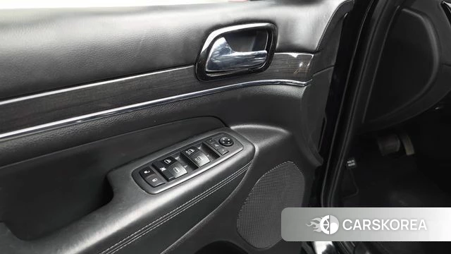 Jeep Grand Cherokee id 4445362 из Кореи 24