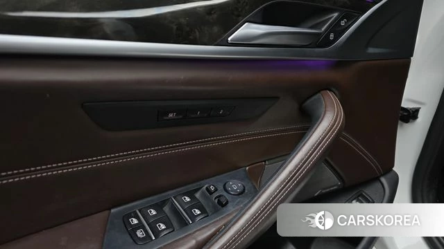 BMW 5 Series (G30) id 4197119 из Кореи 24