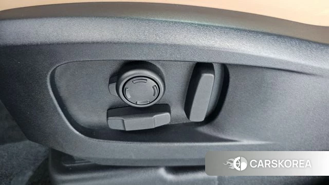 Land Rover Defender (L663) id 4493615 из Кореи 24