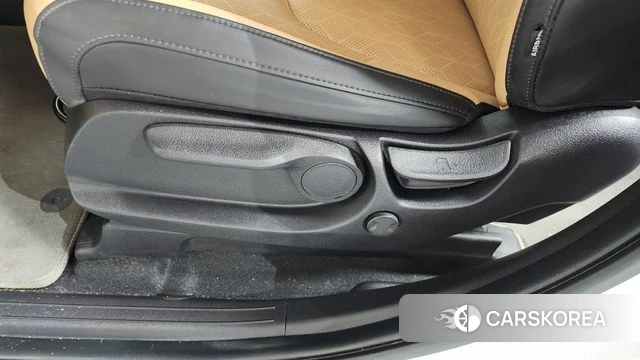 Kia Carnival 4th generation id 4445084 из Кореи 24