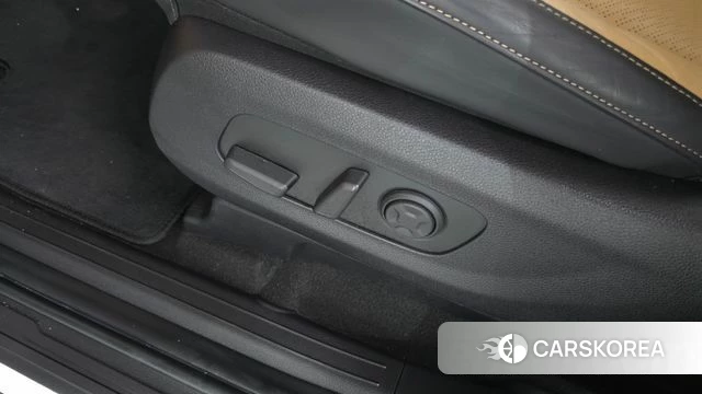 Kia Carnival 4th generation id 4665929 из Кореи 24