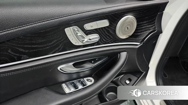 Mercedes-Benz E-Class W213 id 4651277 из Кореи 24