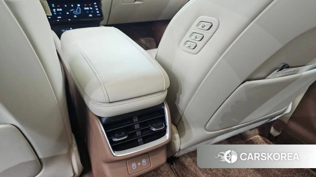 Hyundai Grandeur (GN7) id 4382217 из Кореи 24