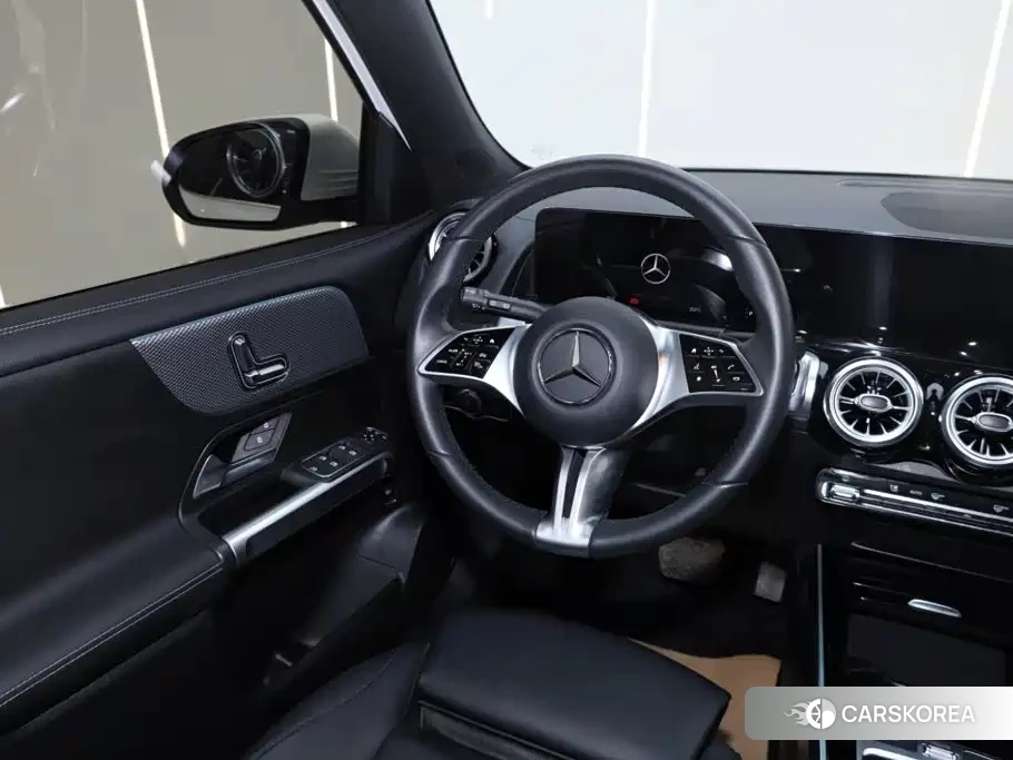 Mercedes-Benz GLB id 4680463 из Китая 24