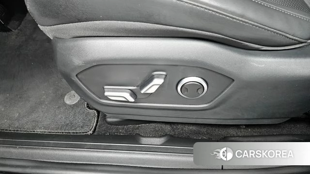 Hyundai Santa Fe (MX5) id 4623474 из Кореи 24