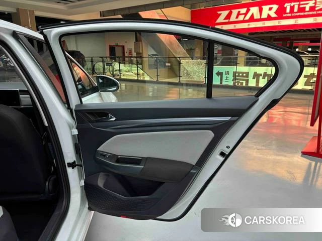 Volkswagen Bora id 4298202 из Китая 24