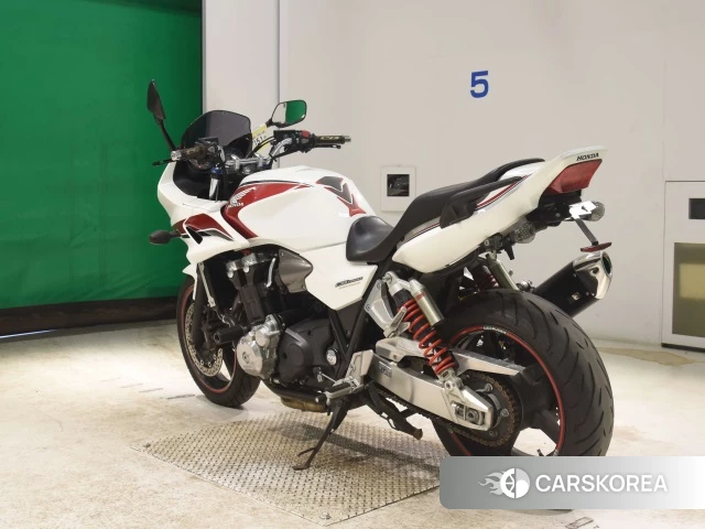 Honda CB1300SF BOLDOR id 3949540 из Японии 24