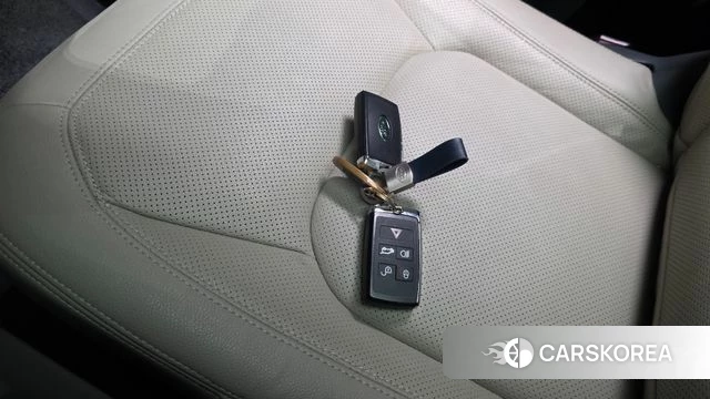 Land Rover Defender (L663) id 4281359 из Кореи 24