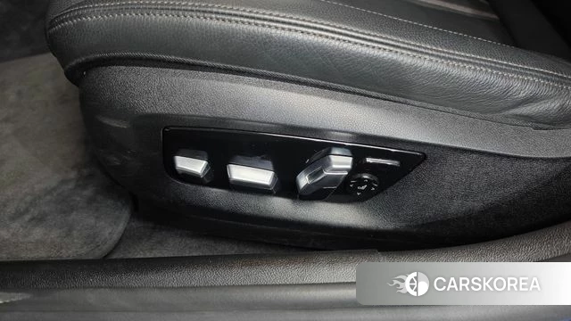 BMW 5 Series (G30) id 4759302 из Кореи 24