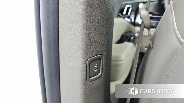 Kia Carnival 4th generation id 4443205 из Кореи 24