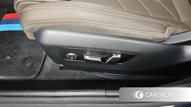 BMW 5 Series (G60) id 4665351 из Кореи 24