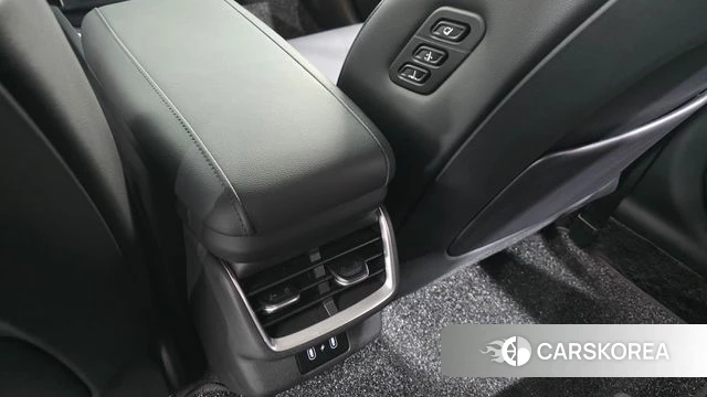 Hyundai Grandeur Hybrid (GN7) id 4853597 из Кореи 24