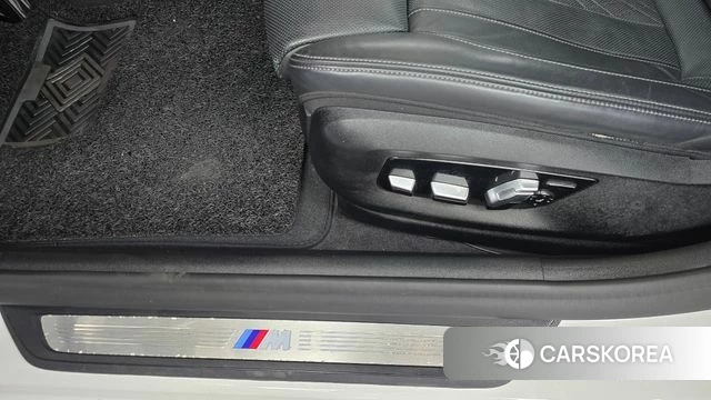 BMW 5 Series (G30) id 4530293 из Кореи 24