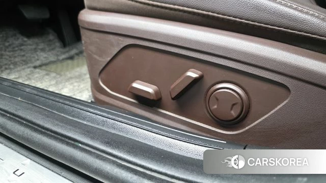 Hyundai Grandeur Hybrid (GN7) id 4292186 из Кореи 24