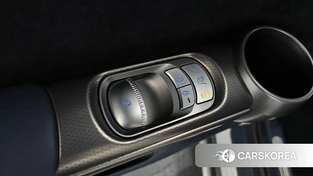 Genesis GV60 id 4768716 из Кореи 24