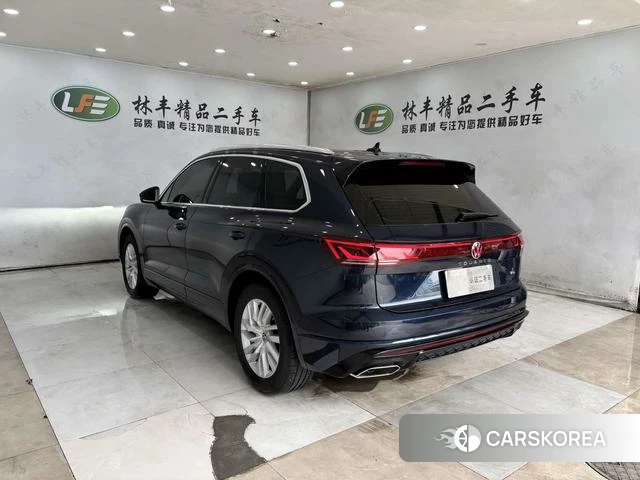 Volkswagen Touareg id 4299400 из Китая 24