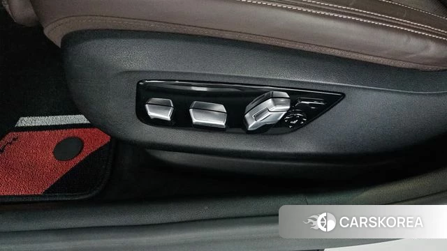 BMW 5 Series (G30) id 4356540 из Кореи 24
