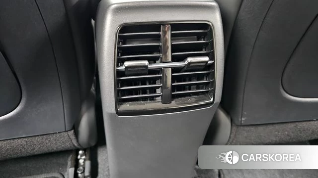 Kia Di Ol Nu Niro id 4655484 из Кореи 24