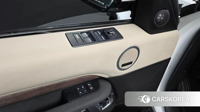 Land Rover Discovery 5 id 4765553 из Кореи 24