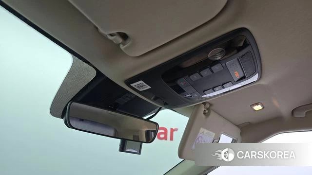 Kia Carnival 4th generation id 4671621 из Кореи 24